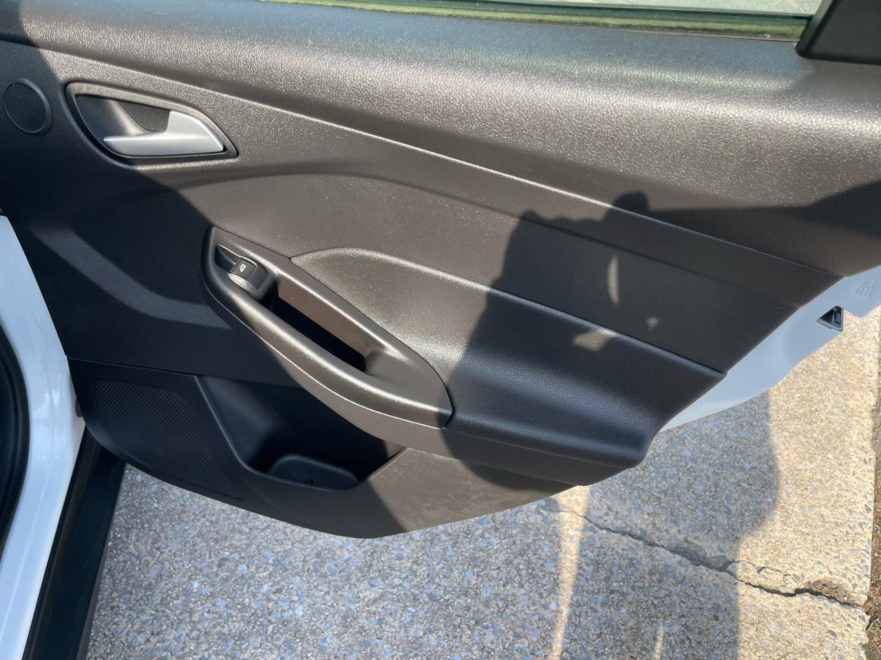 Ford Focus SEL Hatch 2018