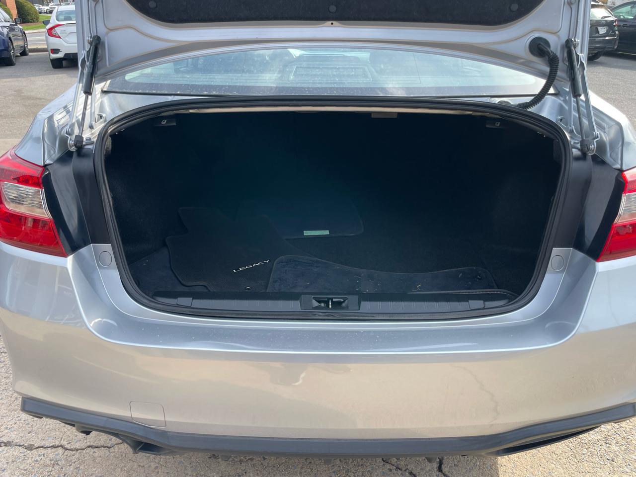 Subaru Legacy 2.5i Premium 2019