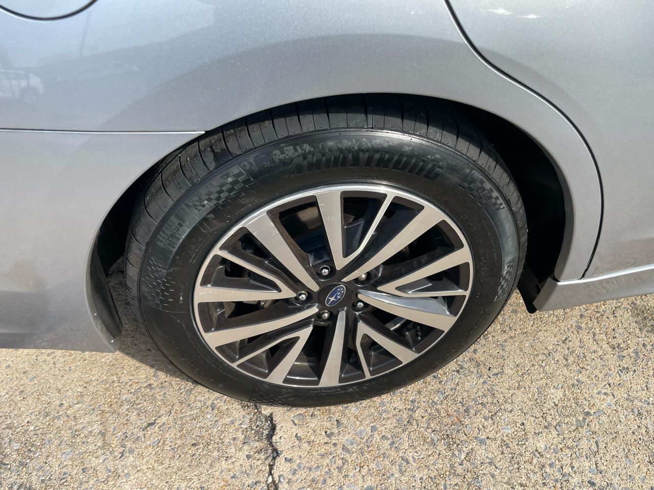 Subaru Legacy 2.5i Premium 2019