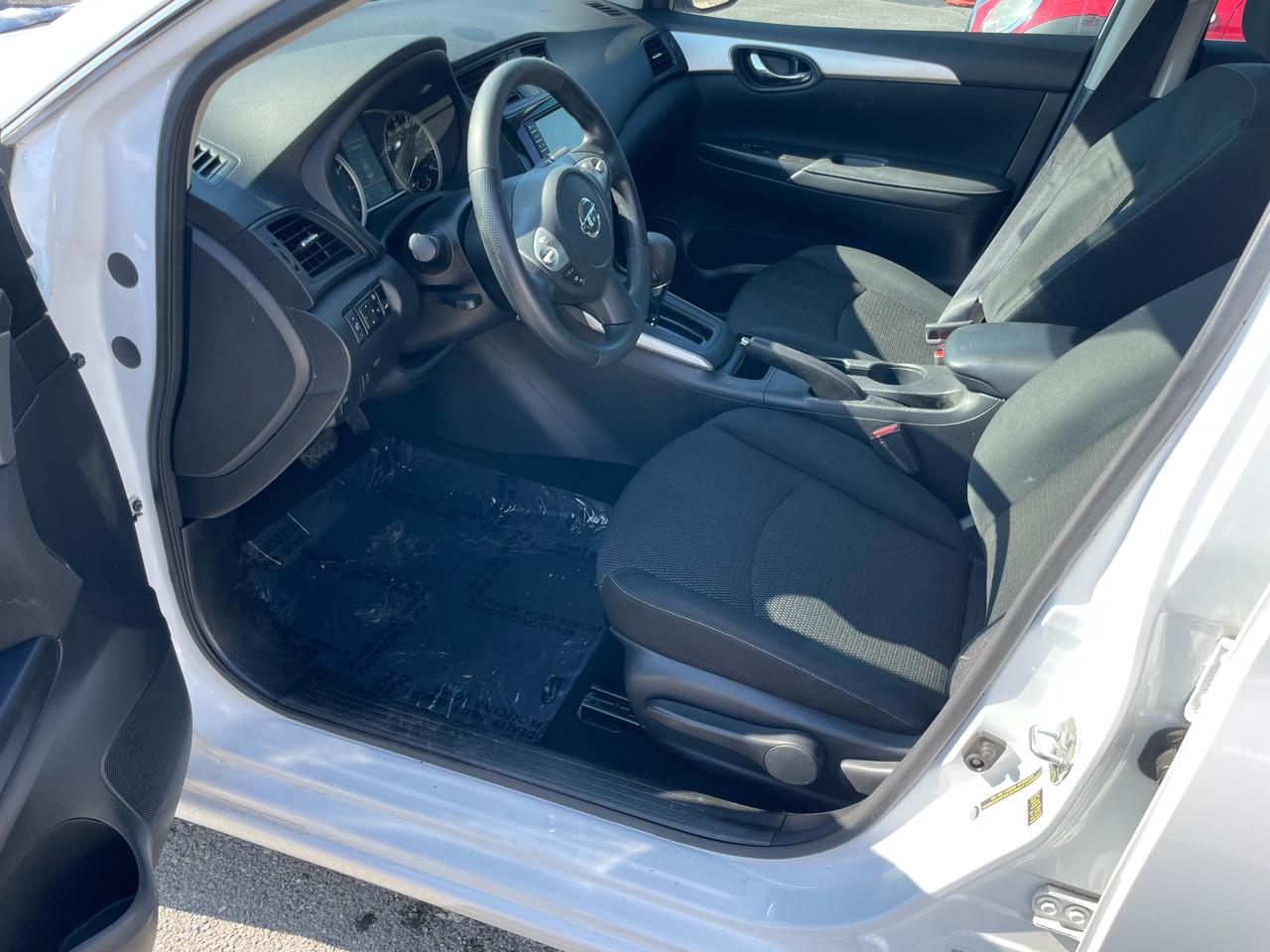 Nissan Sentra S CVT 2019