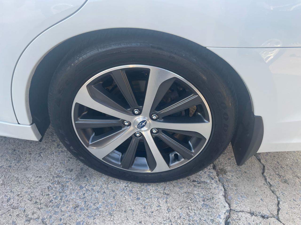 Subaru Legacy 3.6R Limited 2018