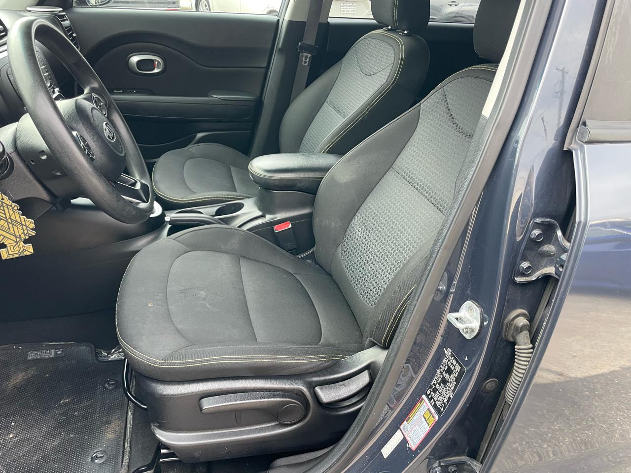 Kia Soul + w/Signature 2.0 Special Edition 2016