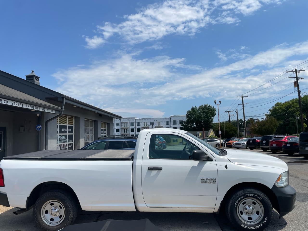 RAM 1500 Tradesman Regular Cab LWB 2WD 2014