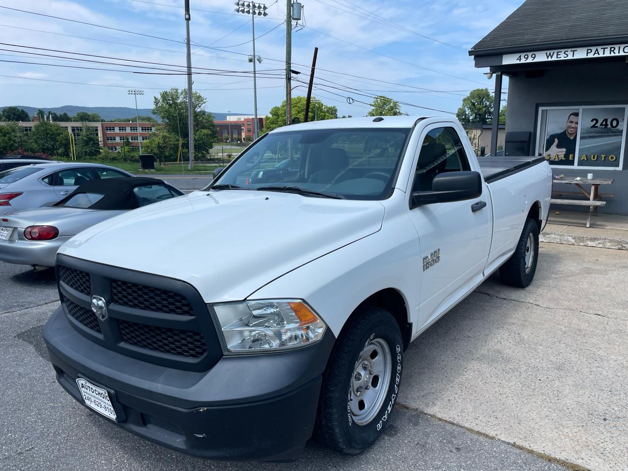 RAM 1500 Tradesman Regular Cab LWB 2WD 2014