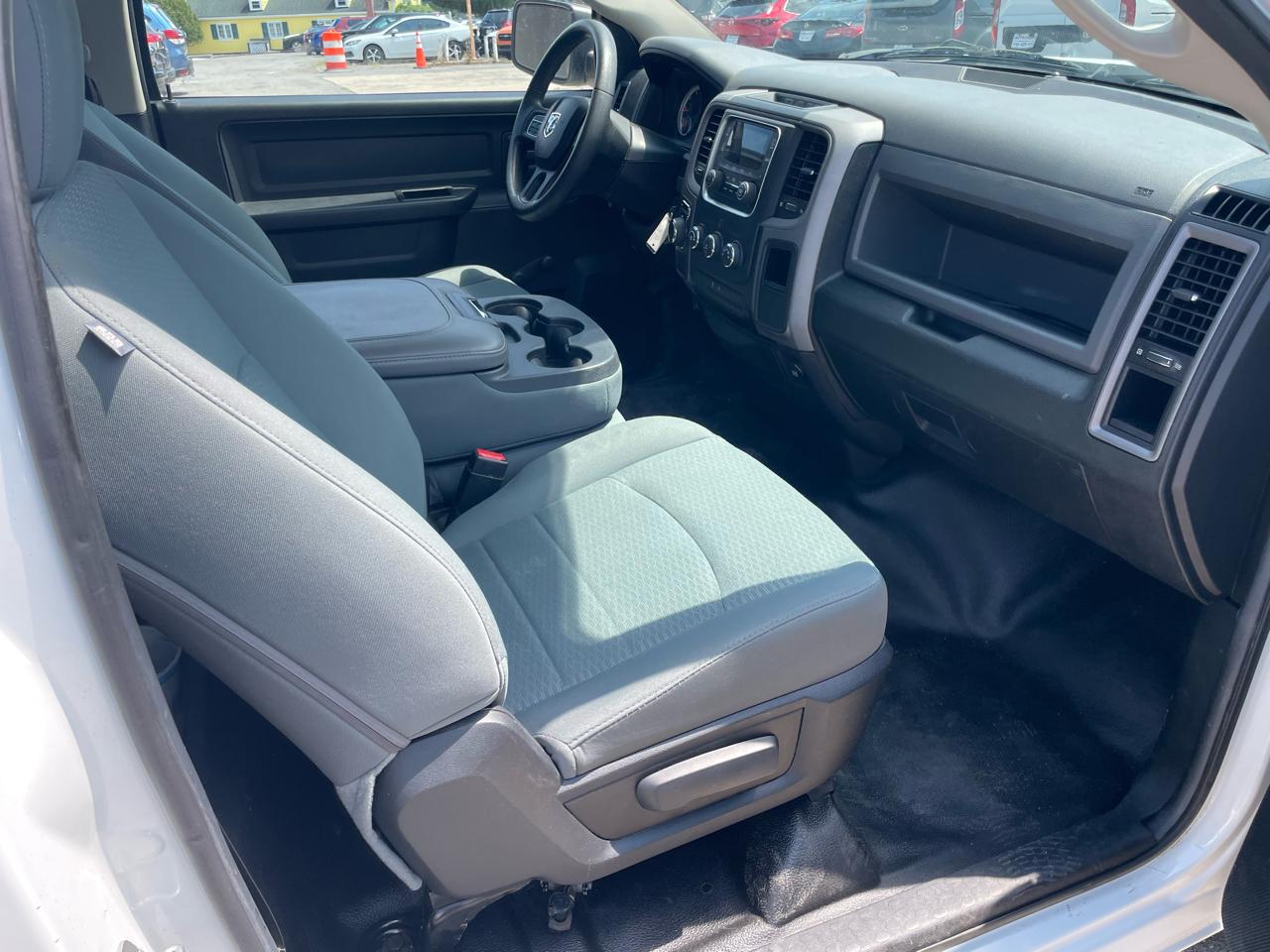 RAM 1500 Tradesman Regular Cab LWB 2WD 2014