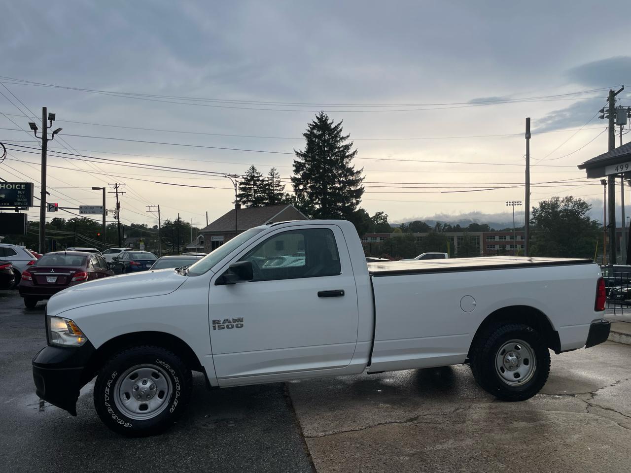 RAM 1500 Tradesman Regular Cab LWB 2WD 2014