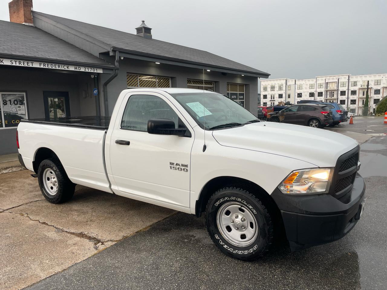 RAM 1500 Tradesman Regular Cab LWB 2WD 2014
