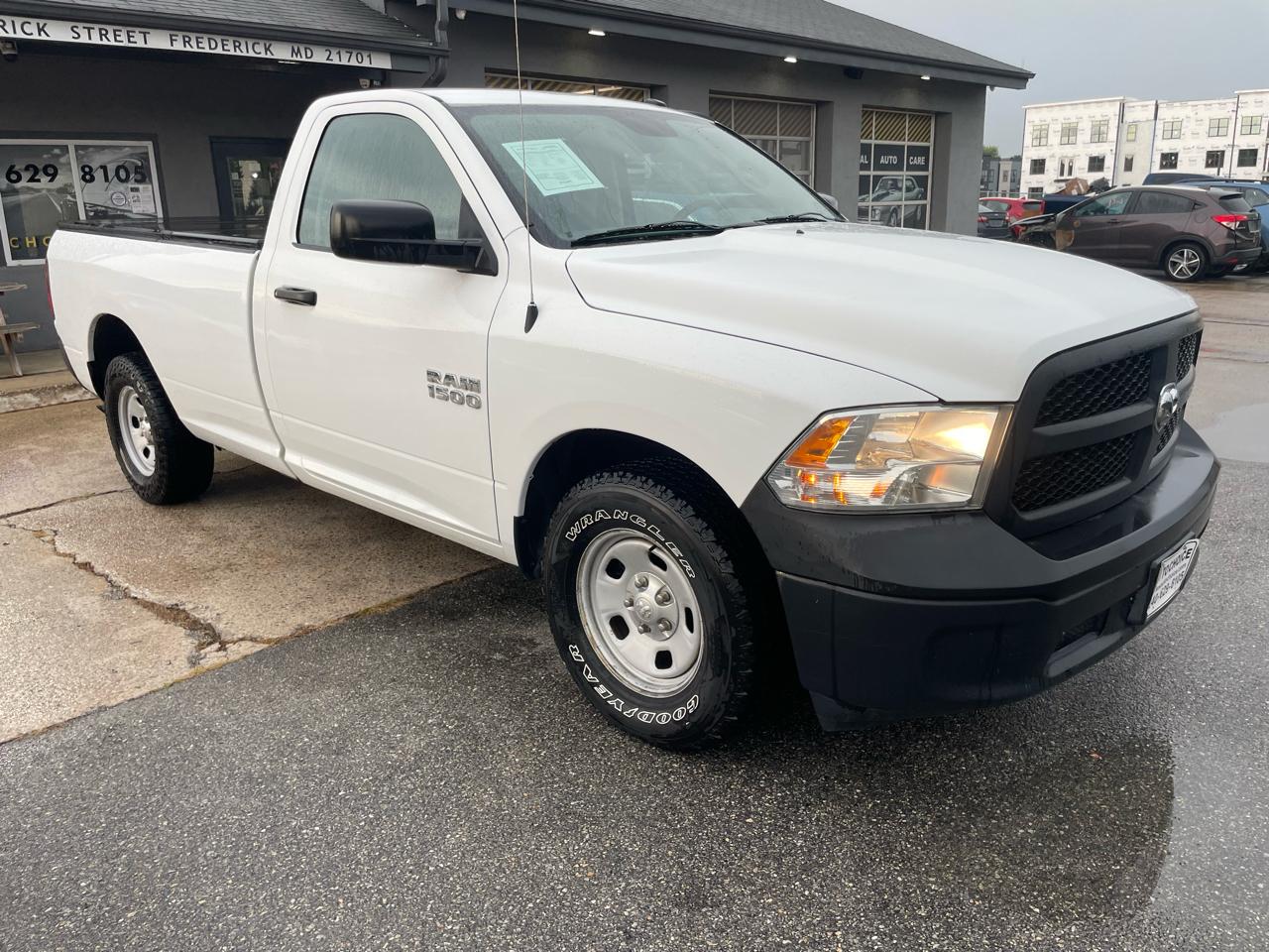 RAM 1500 Tradesman Regular Cab LWB 2WD 2014