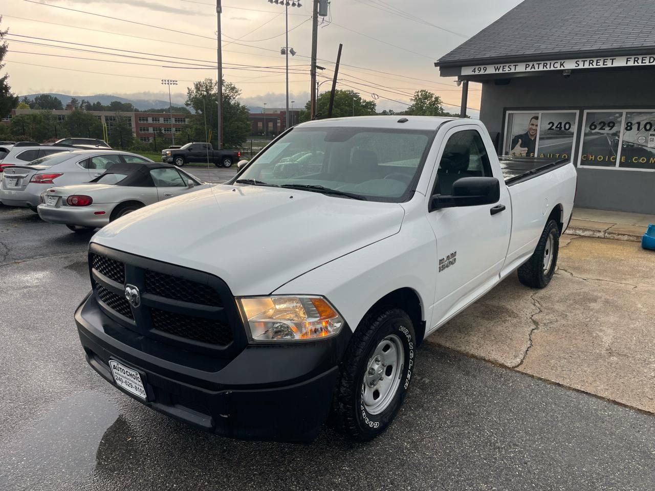 RAM 1500 Tradesman Regular Cab LWB 2WD 2014