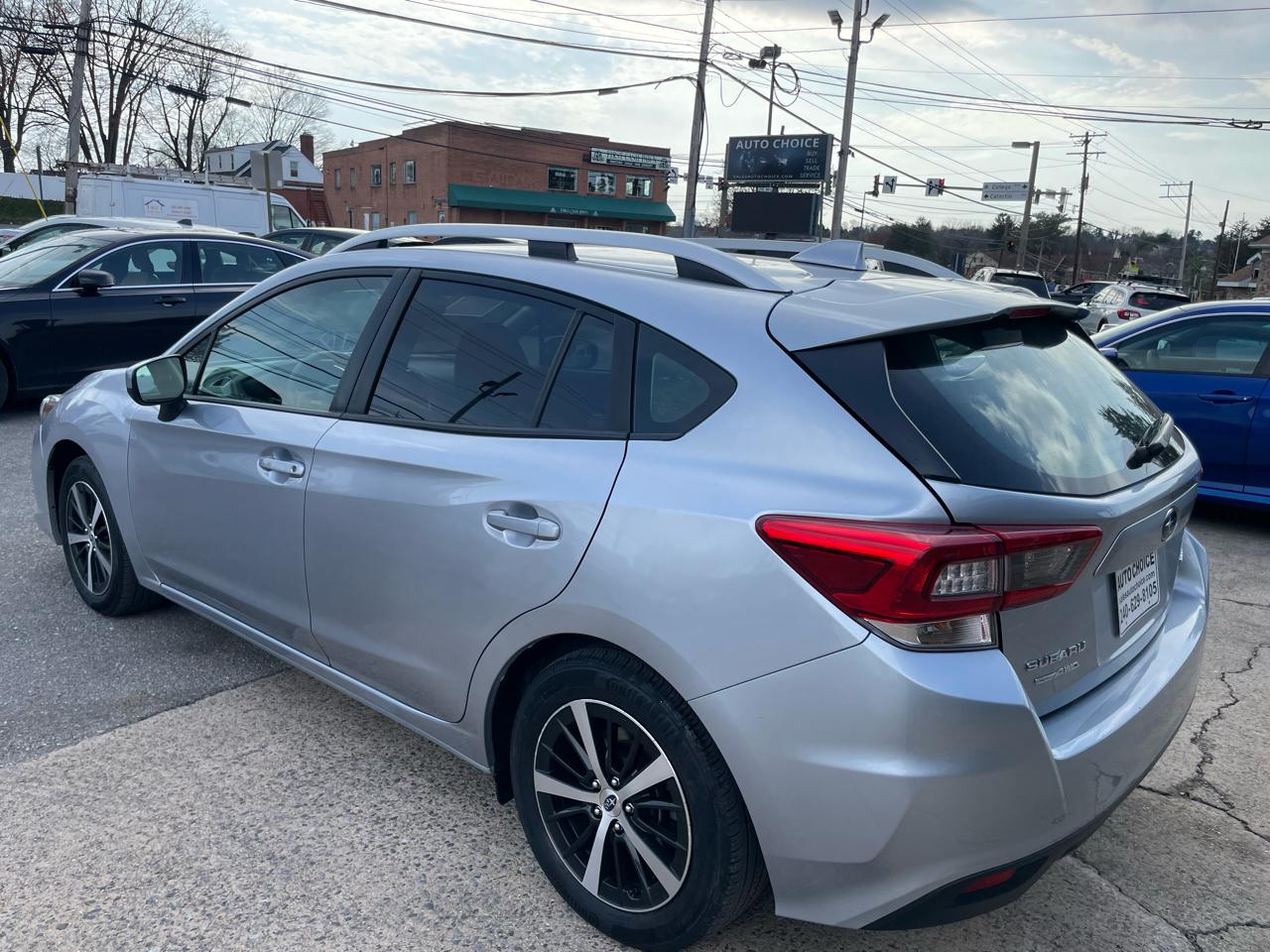 Subaru Impreza 2.0i Premium CVT 5-Door 2022