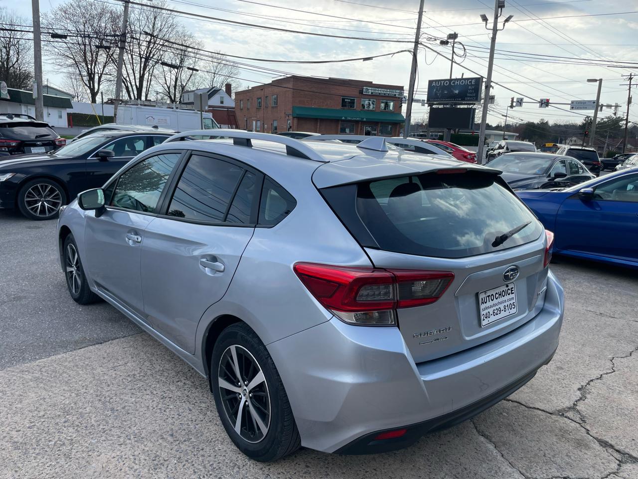 Subaru Impreza 2.0i Premium CVT 5-Door 2022