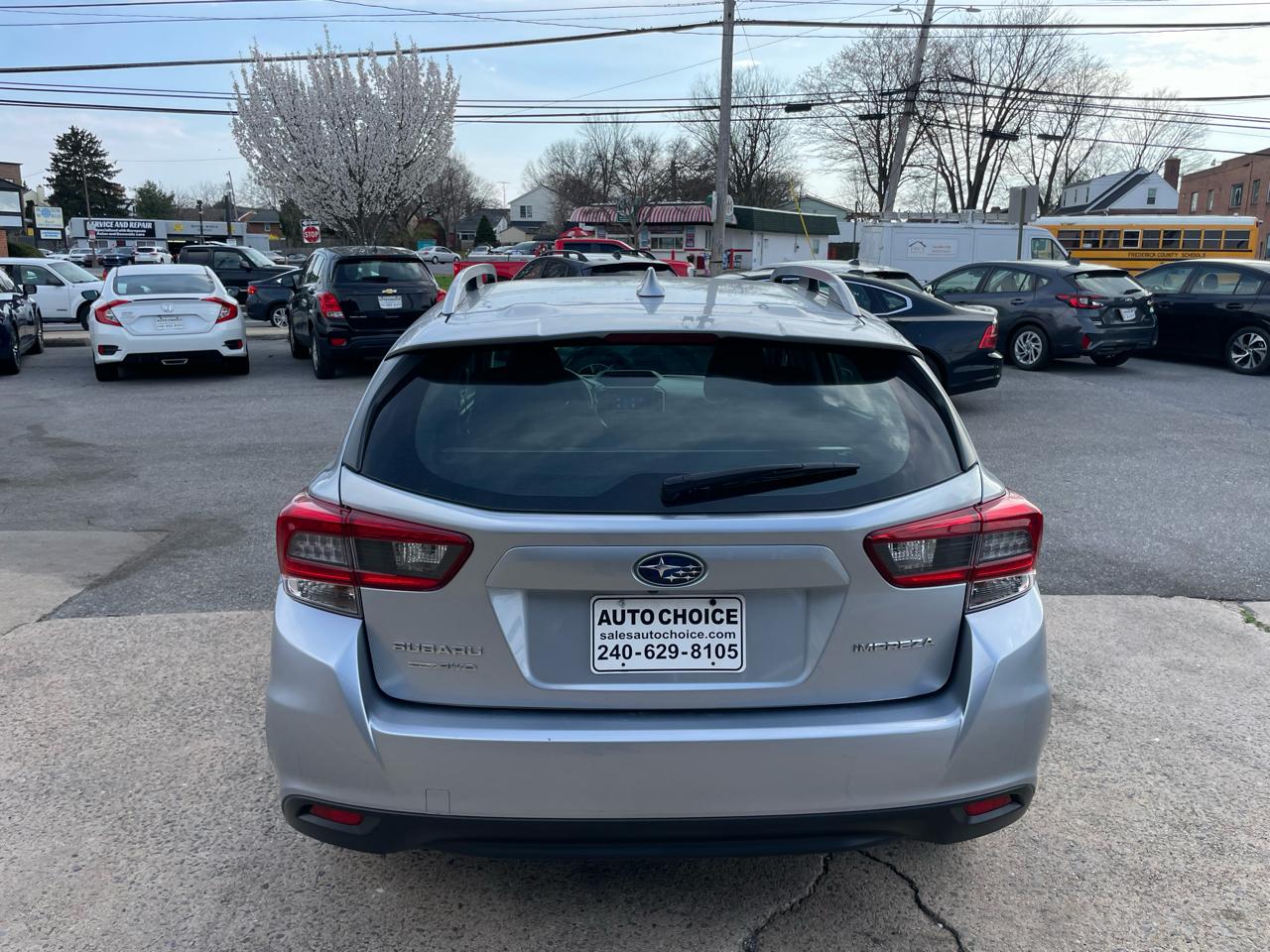 Subaru Impreza 2.0i Premium CVT 5-Door 2022