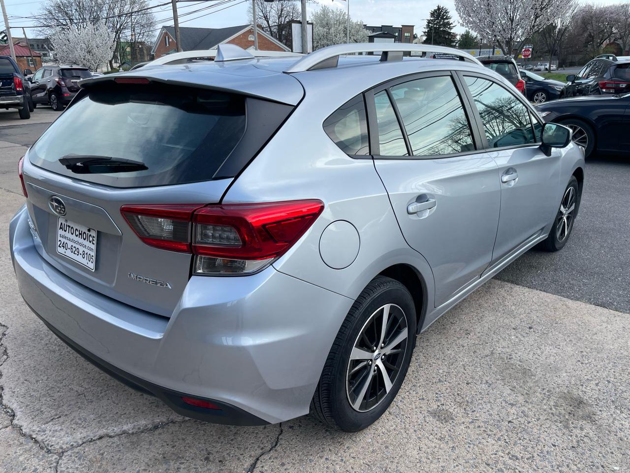 Subaru Impreza 2.0i Premium CVT 5-Door 2022