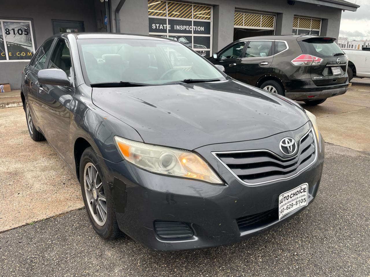 Toyota Camry SE 6-Spd MT 2010