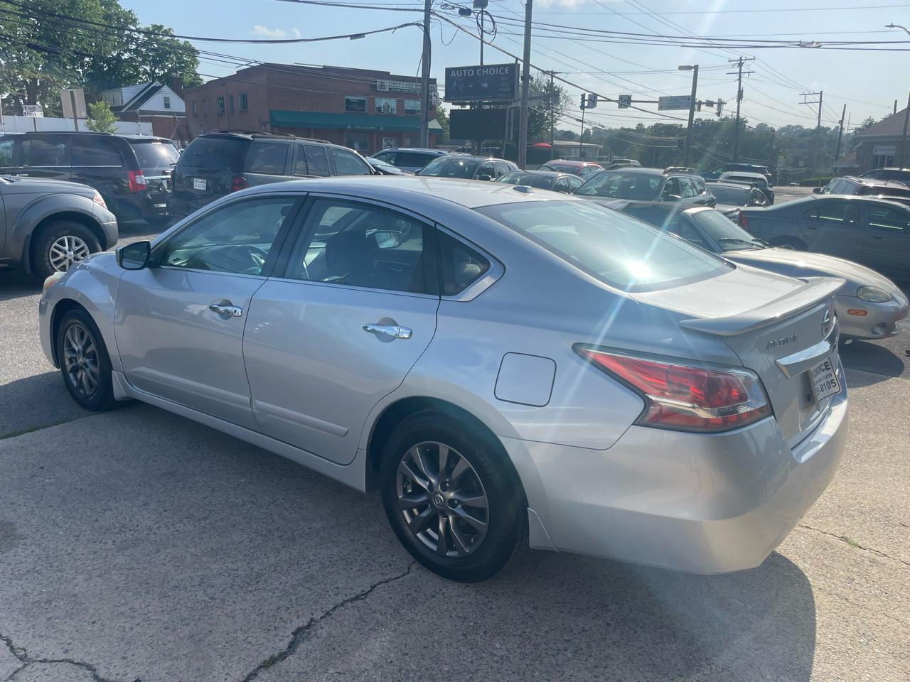 Nissan Altima 2.5 SV 2015