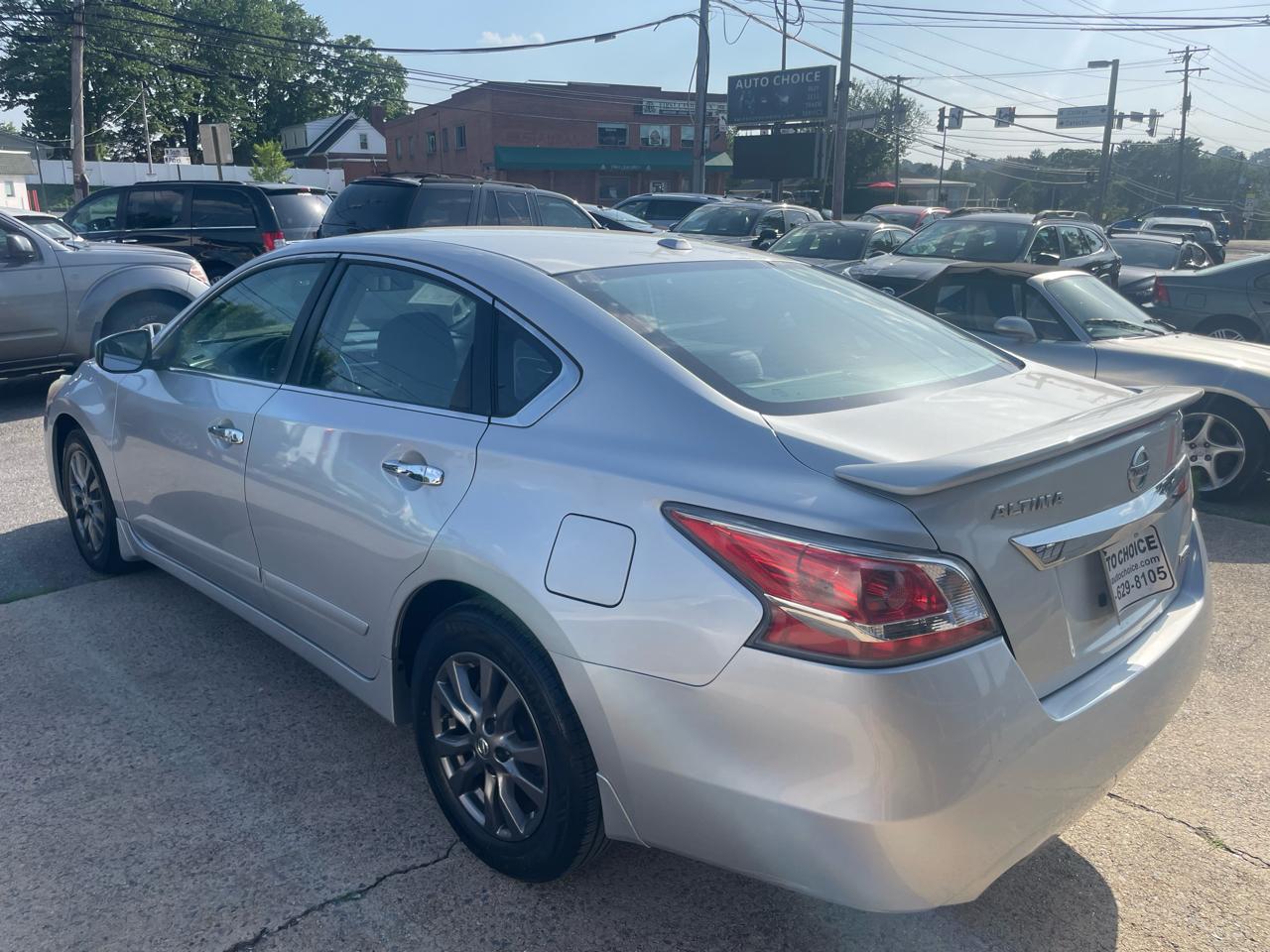 Nissan Altima 2.5 SV 2015