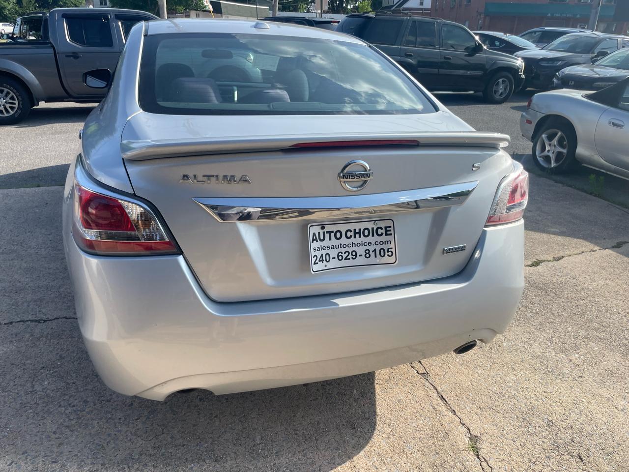 Nissan Altima 2.5 SV 2015
