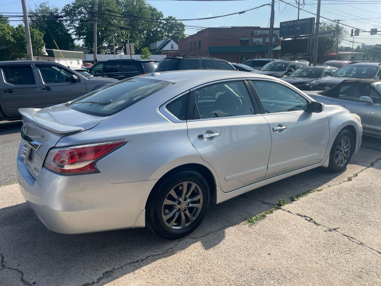 Nissan Altima 2.5 SV 2015