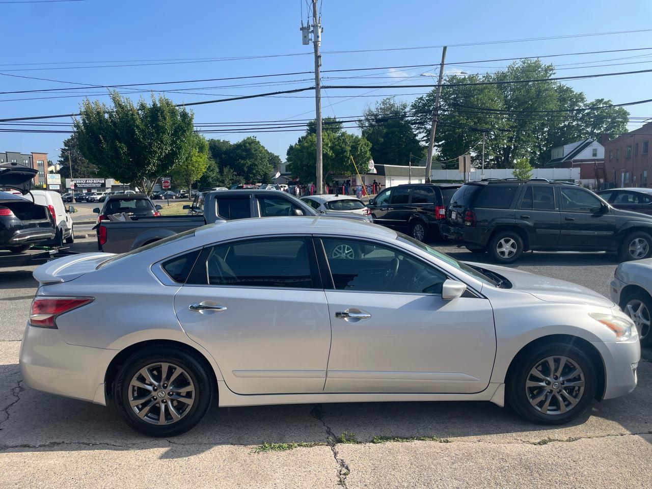 Nissan Altima 2.5 SV 2015