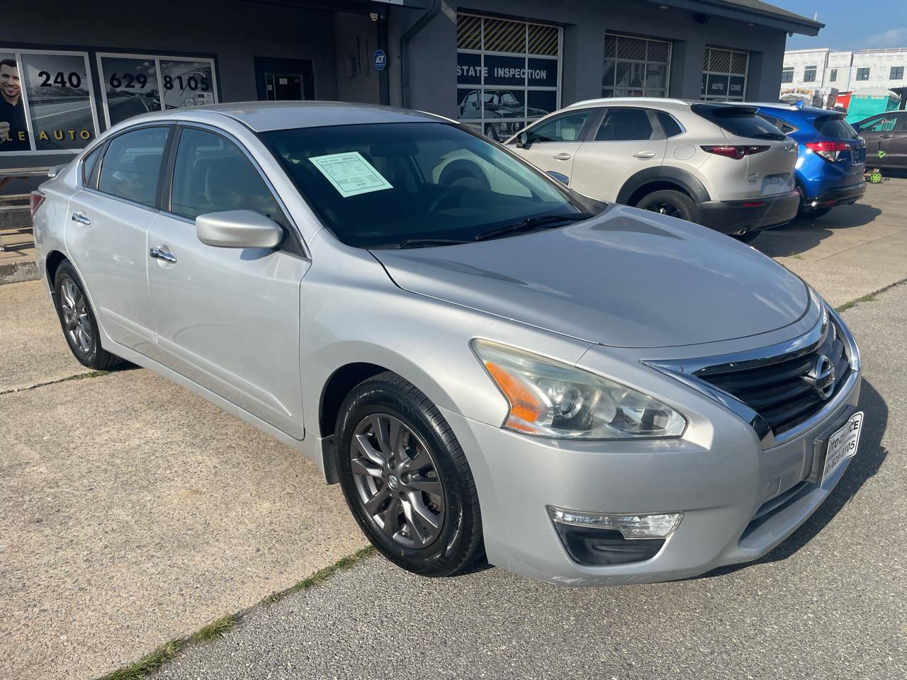 Nissan Altima 2.5 SV 2015