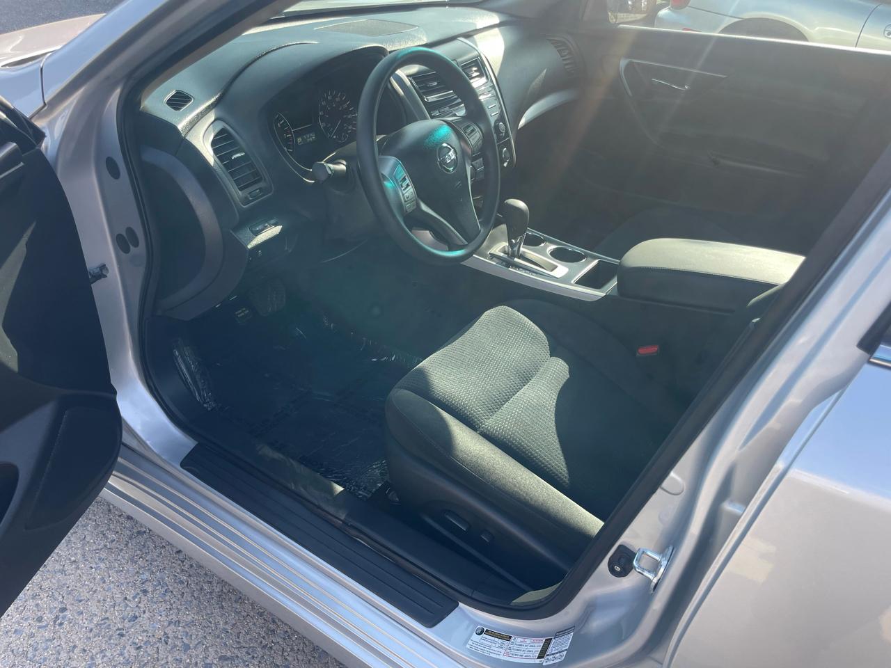 Nissan Altima 2.5 SV 2015