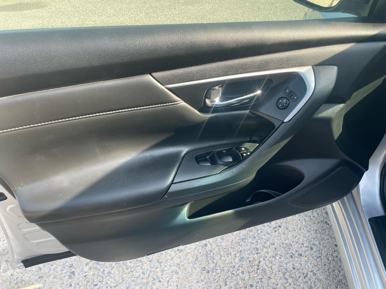 Nissan Altima 2.5 SV 2015