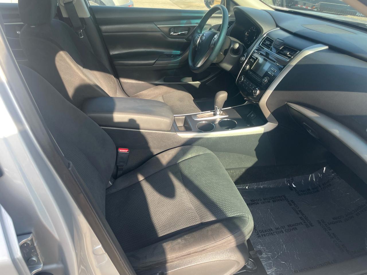 Nissan Altima 2.5 SV 2015