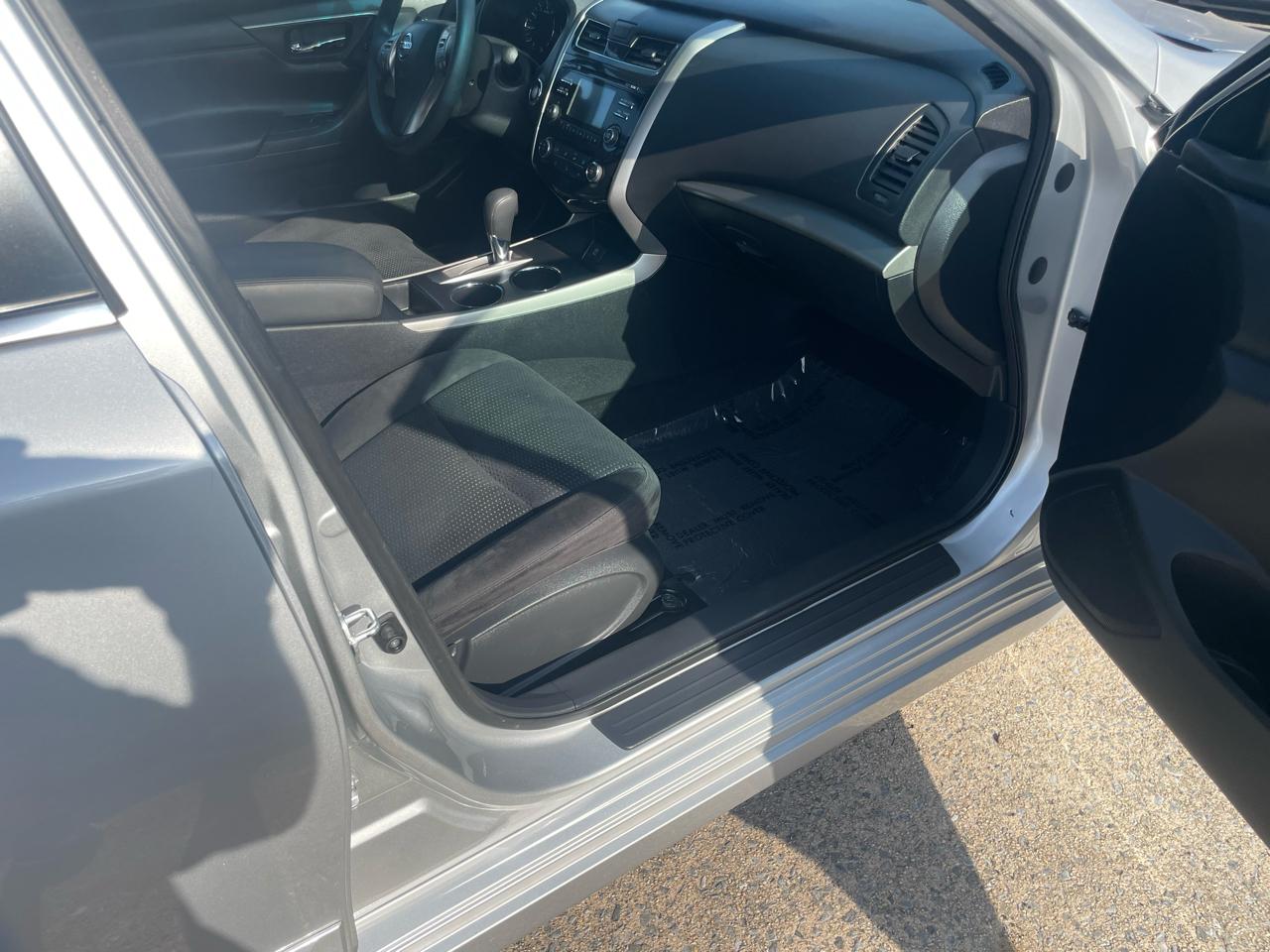 Nissan Altima 2.5 SV 2015