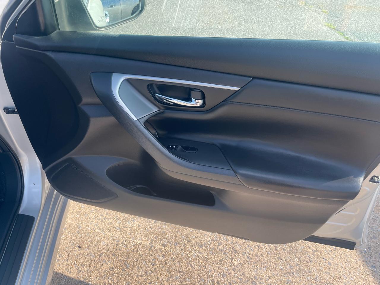 Nissan Altima 2.5 SV 2015