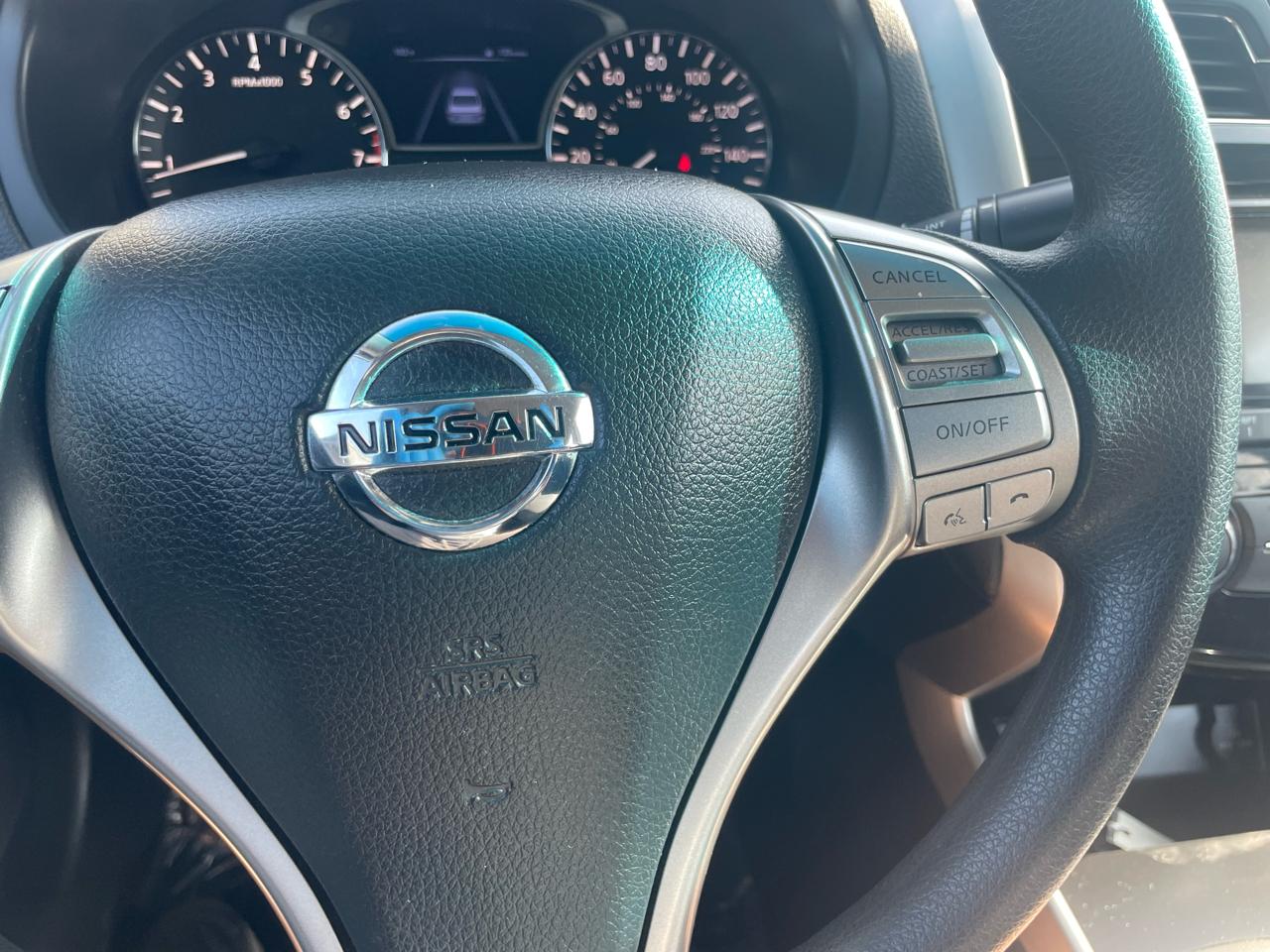Nissan Altima 2.5 SV 2015