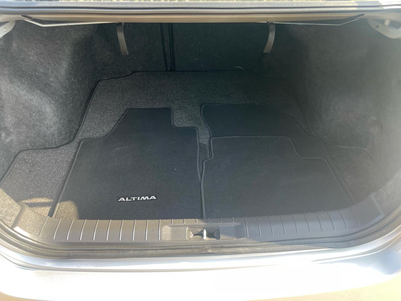 Nissan Altima 2.5 SV 2015
