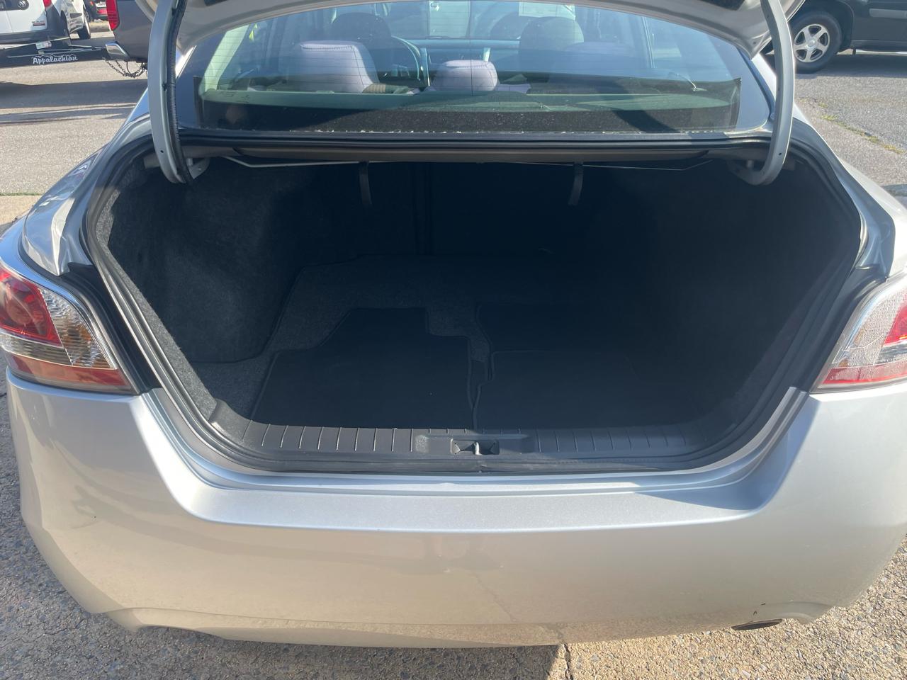 Nissan Altima 2.5 SV 2015