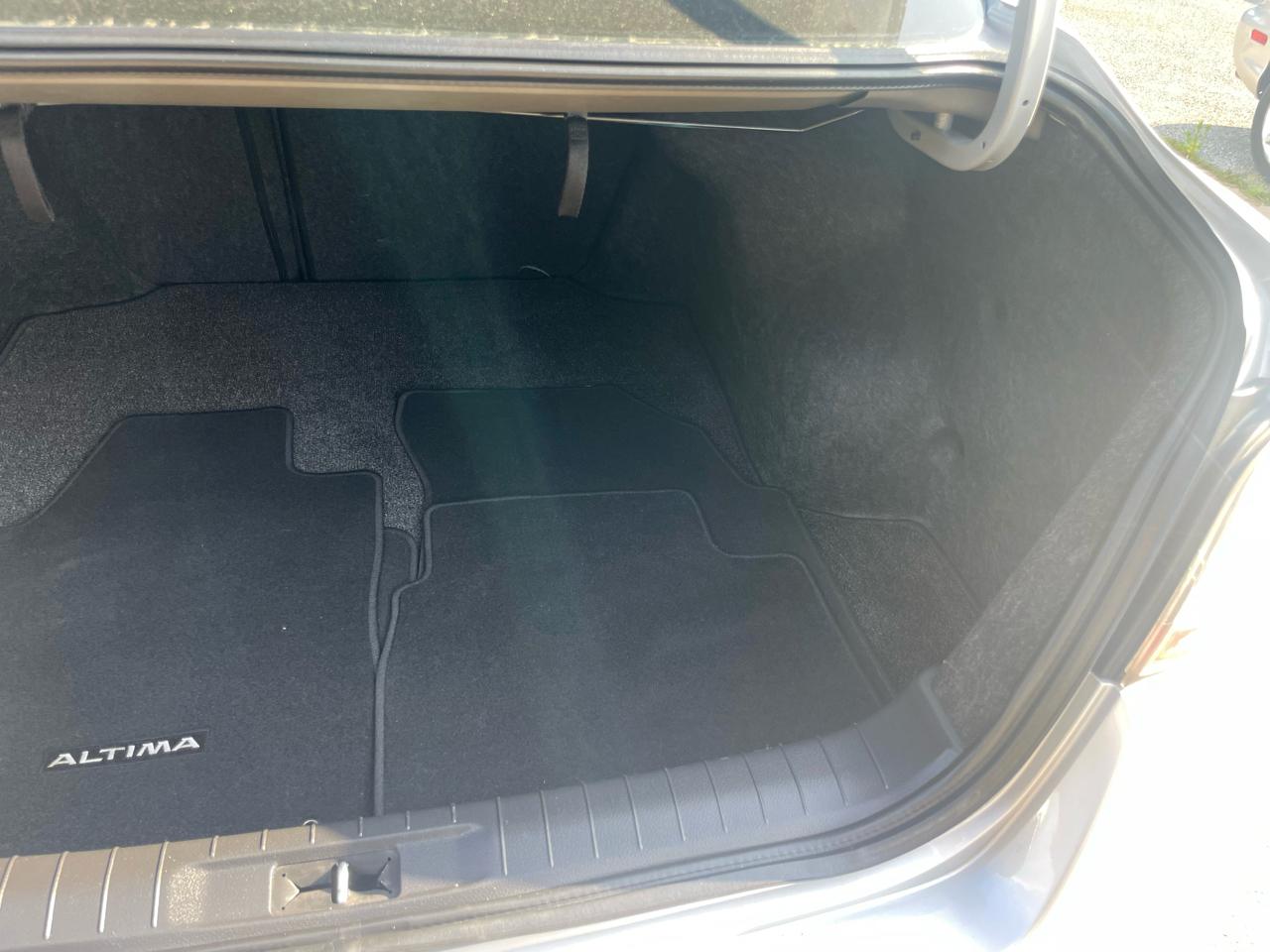 Nissan Altima 2.5 SV 2015