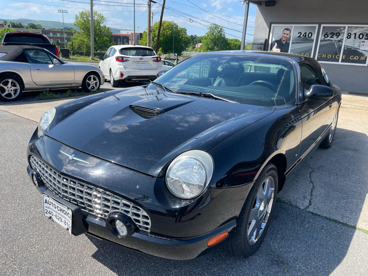 Ford Thunderbird Deluxe 2003