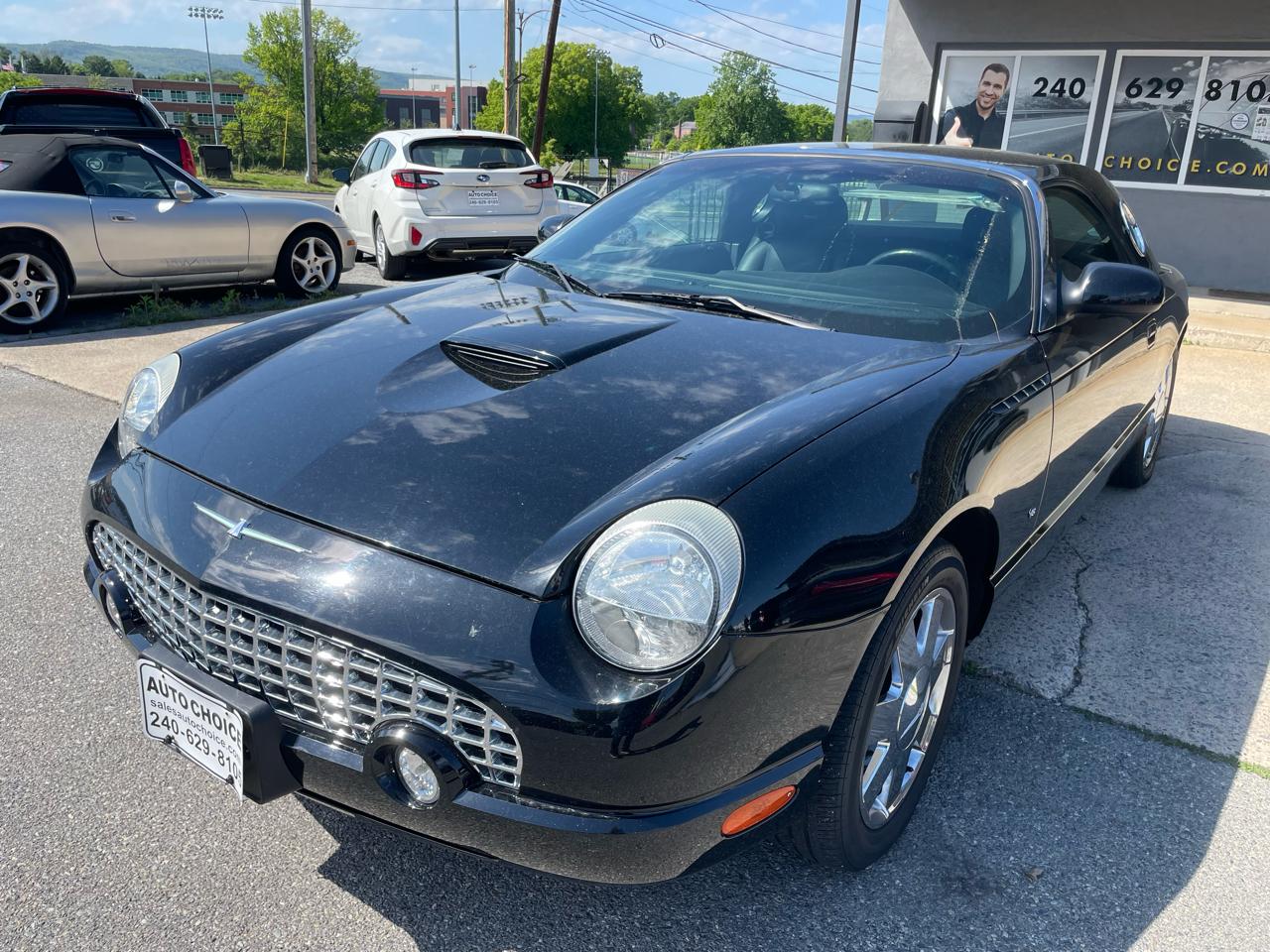 Ford Thunderbird Deluxe 2003
