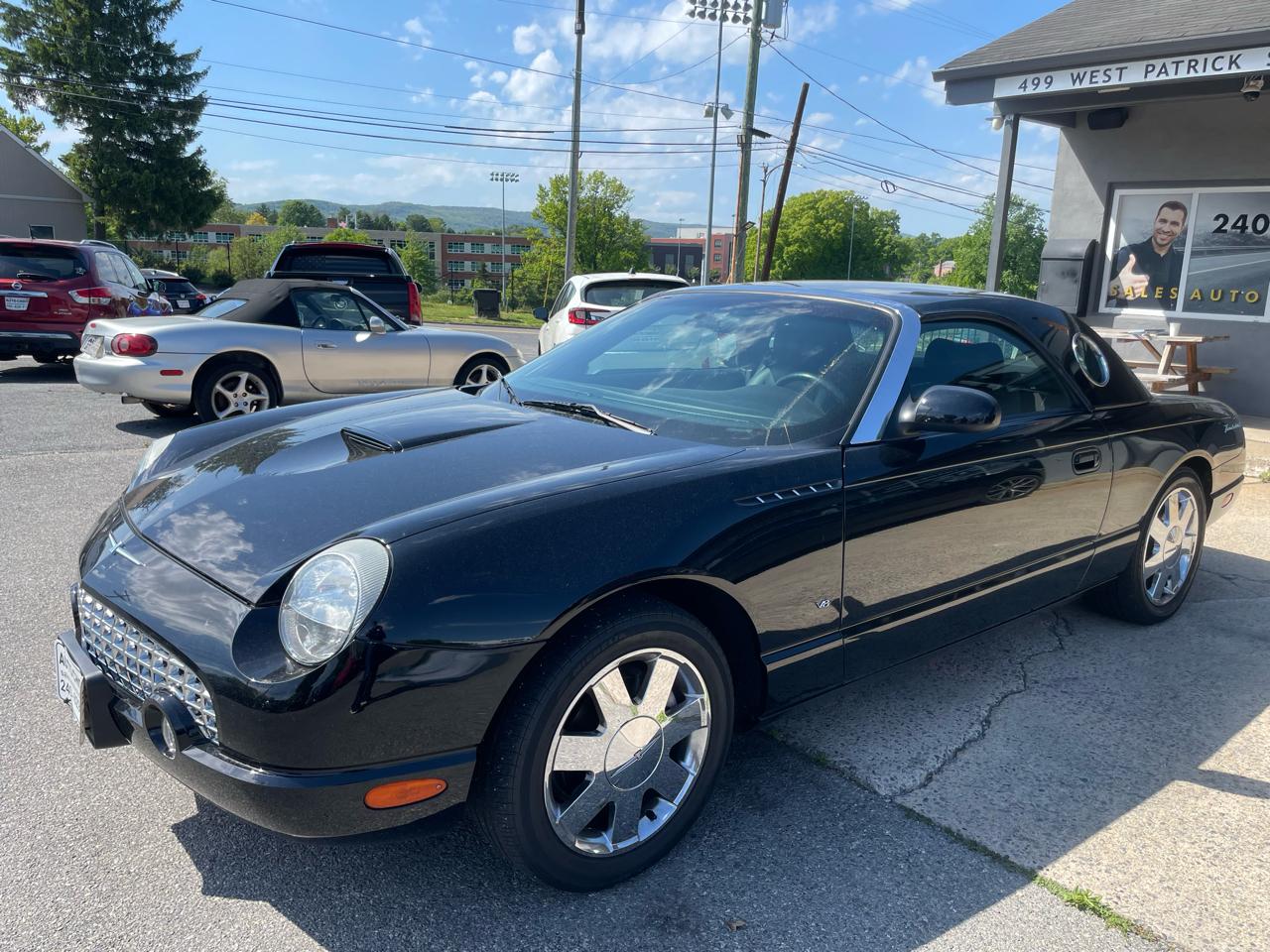 Ford Thunderbird Deluxe 2003