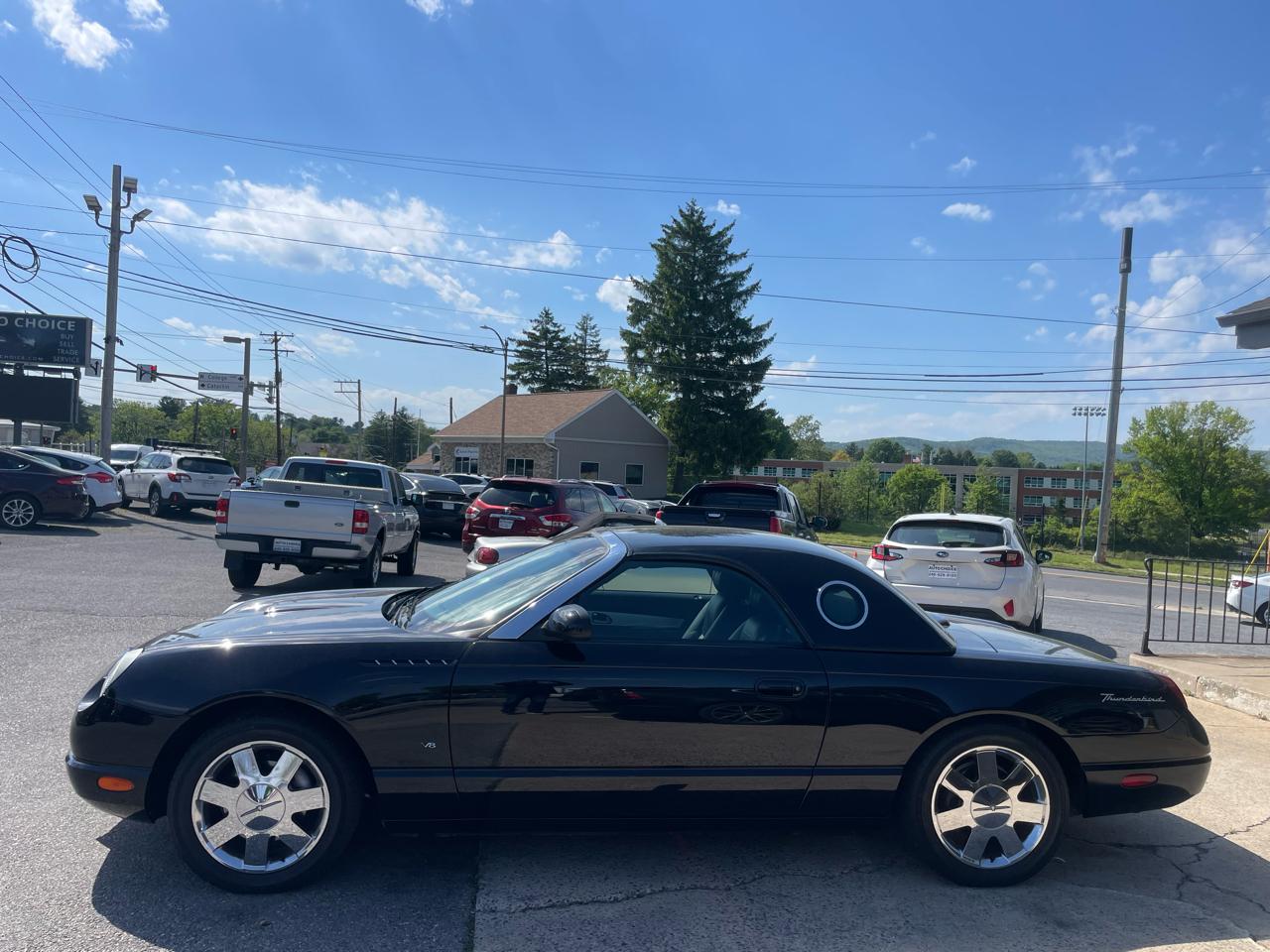 Ford Thunderbird Deluxe 2003