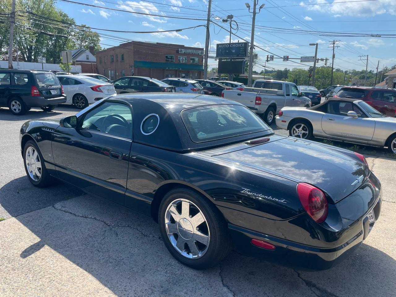 Ford Thunderbird Deluxe 2003