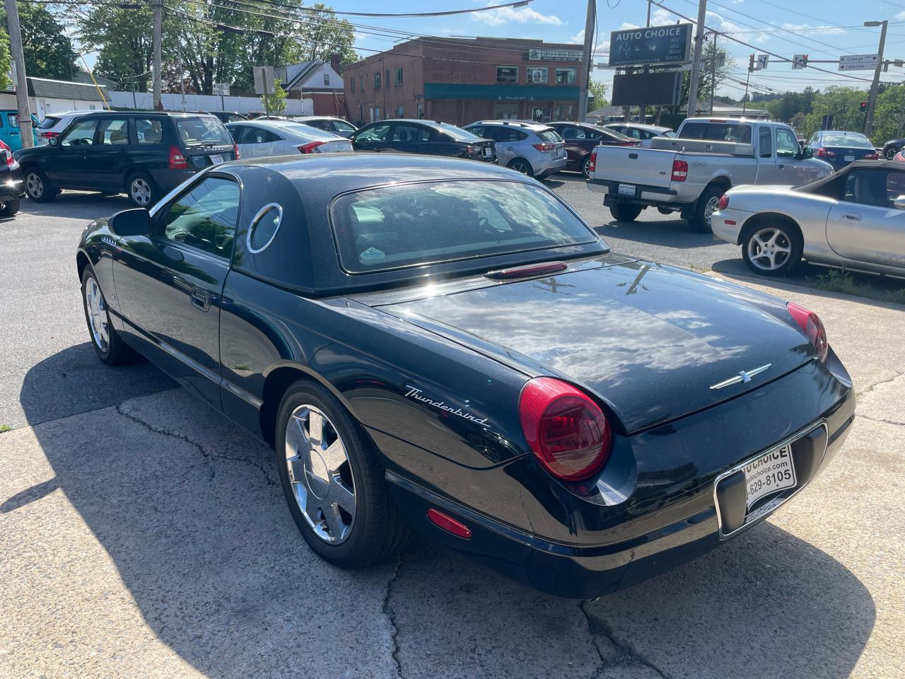 Ford Thunderbird Deluxe 2003
