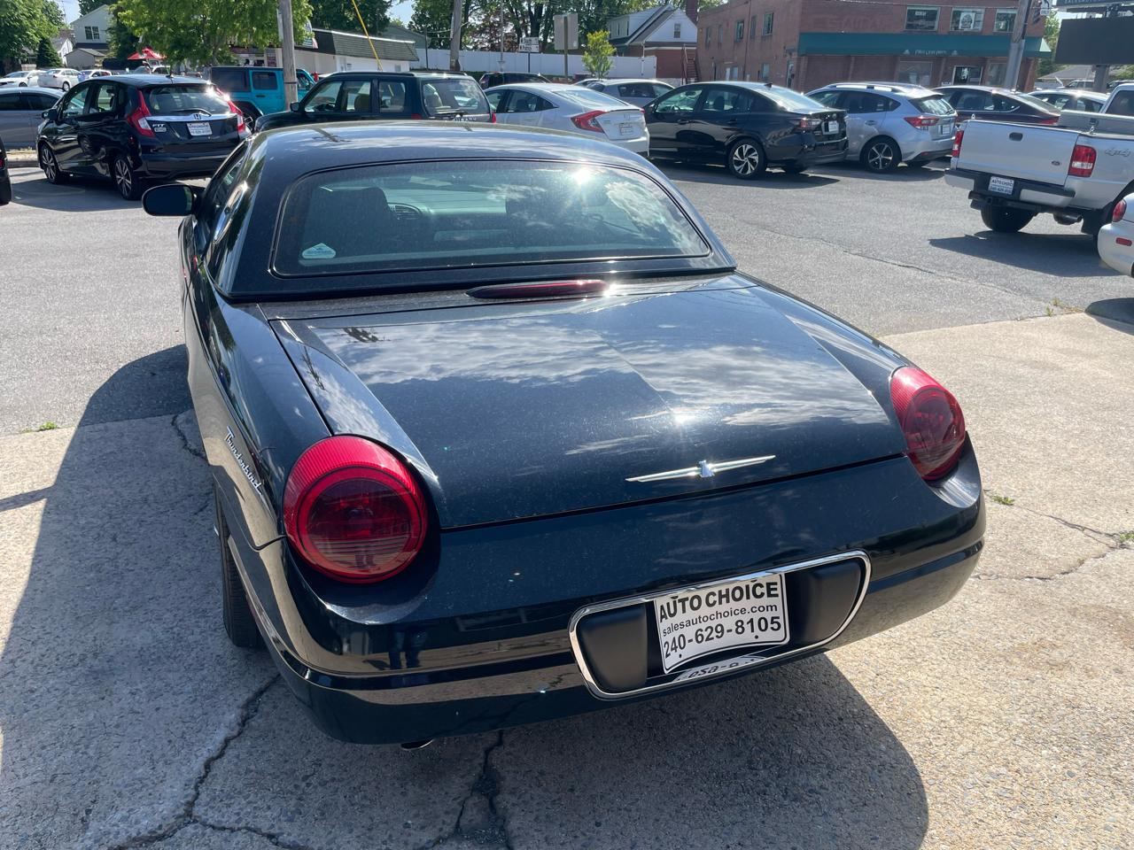Ford Thunderbird Deluxe 2003