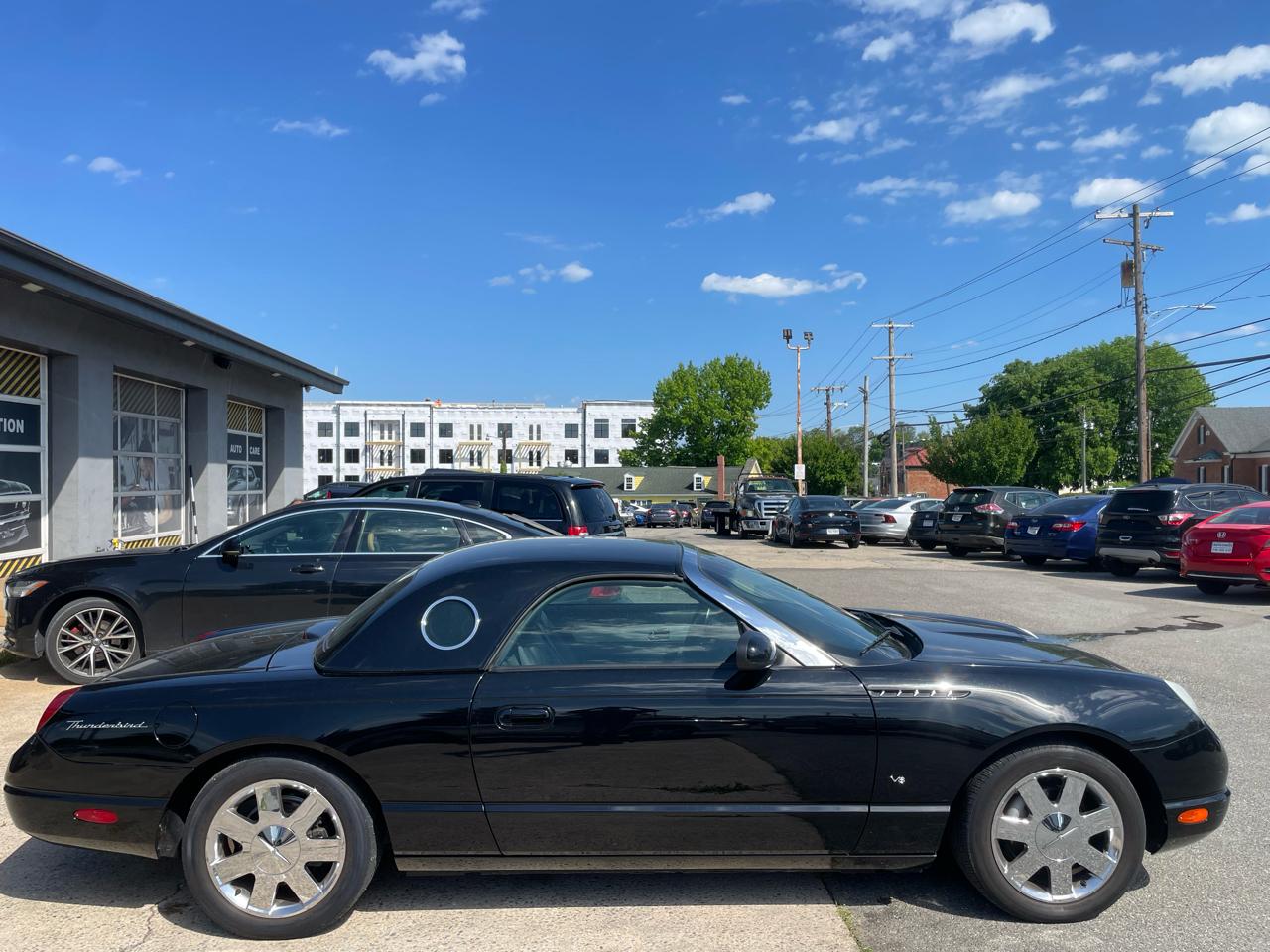 Ford Thunderbird Deluxe 2003