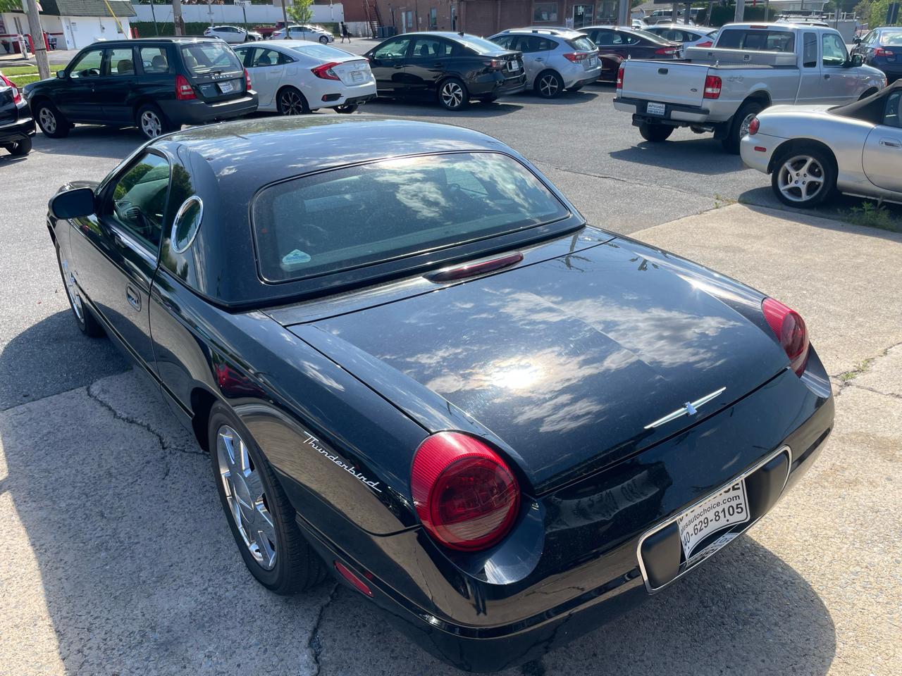 Ford Thunderbird Deluxe 2003