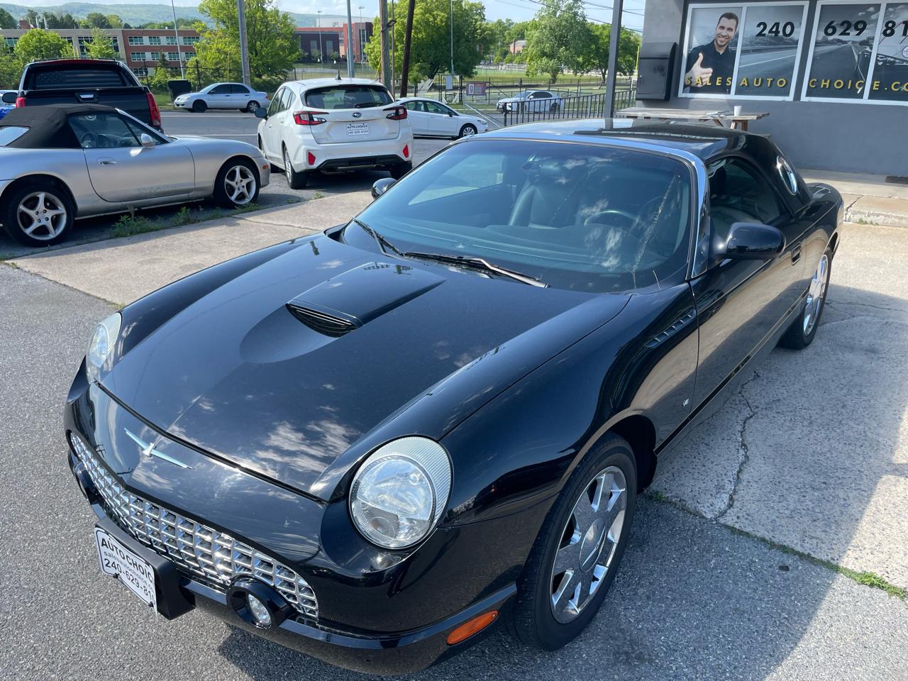Ford Thunderbird Deluxe 2003