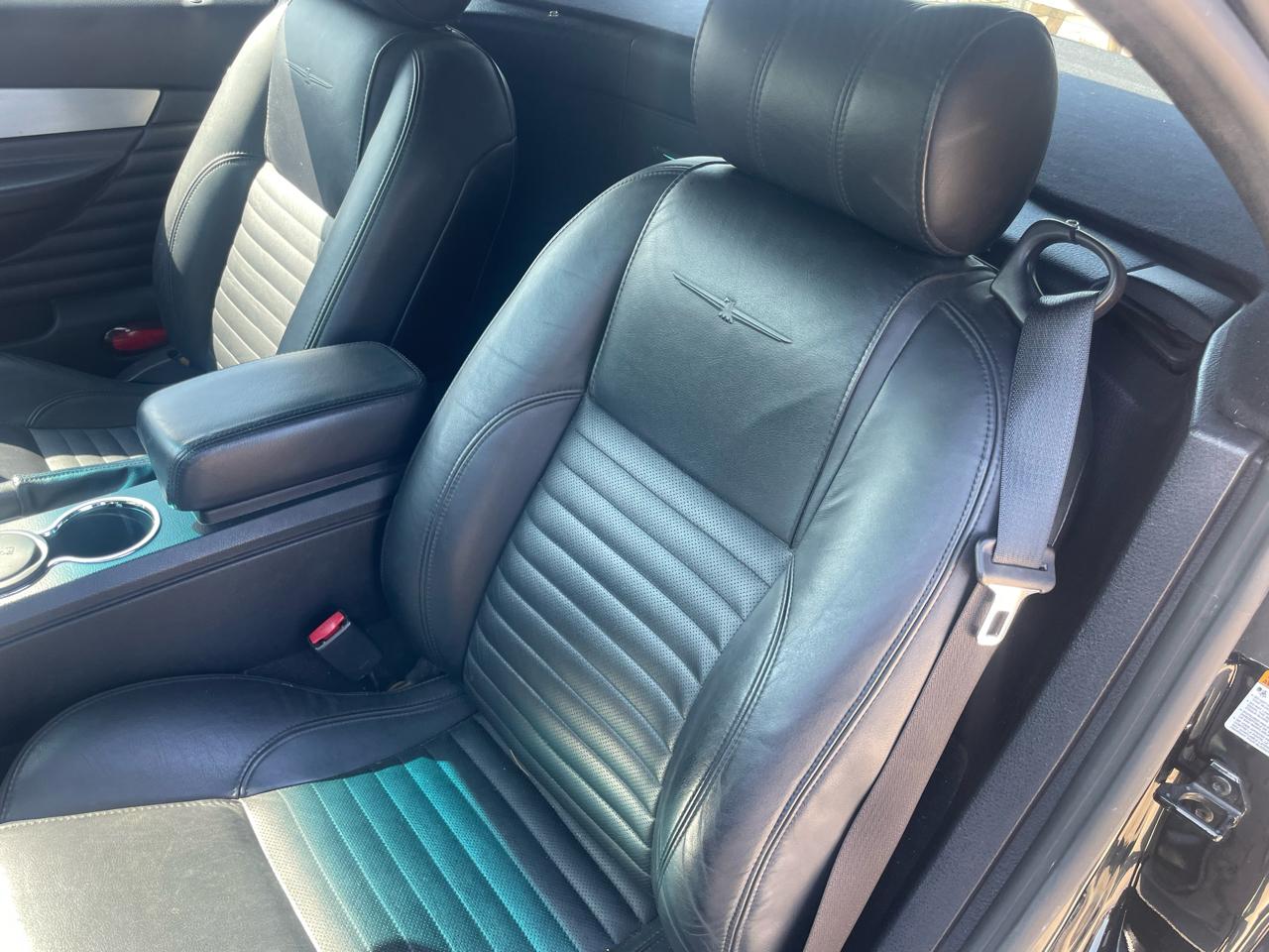 Ford Thunderbird Deluxe 2003