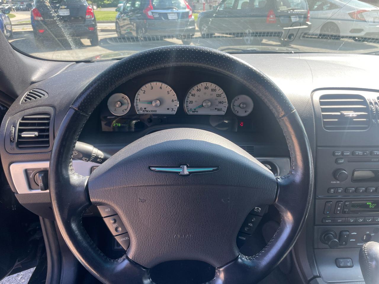 Ford Thunderbird Deluxe 2003