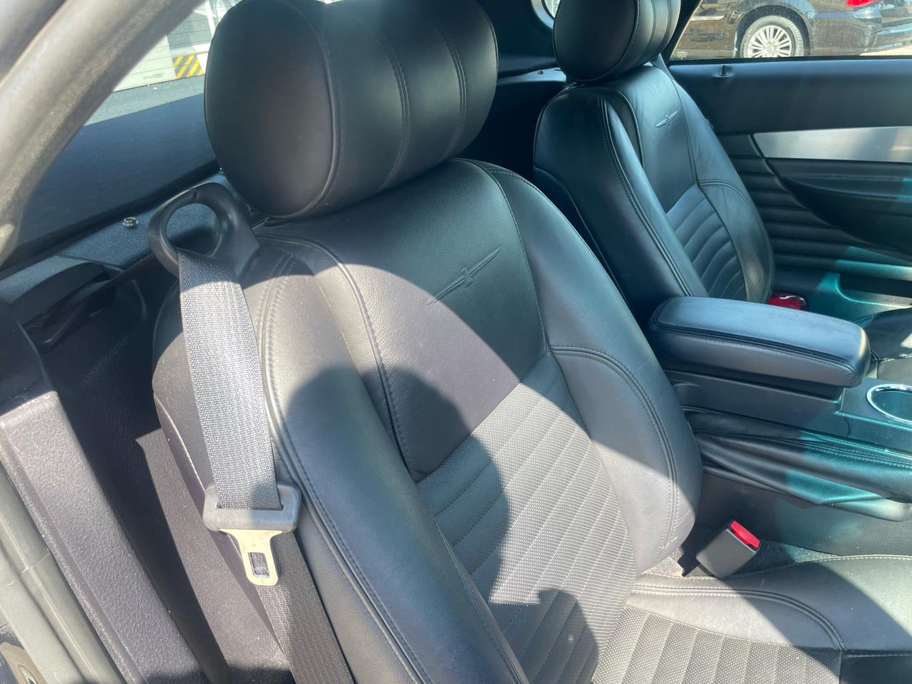 Ford Thunderbird Deluxe 2003