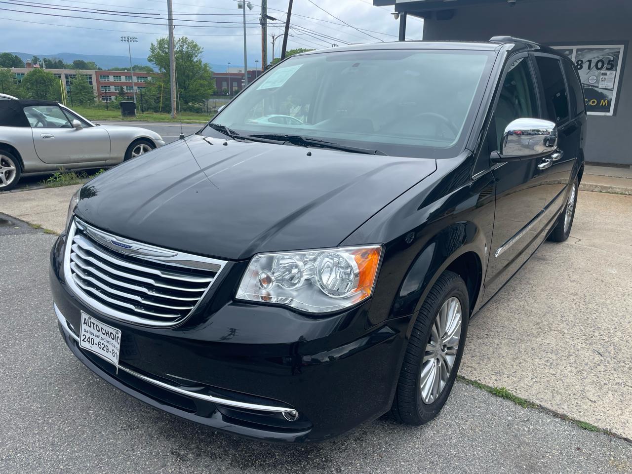2013 Chrysler Town & Country Touring-L