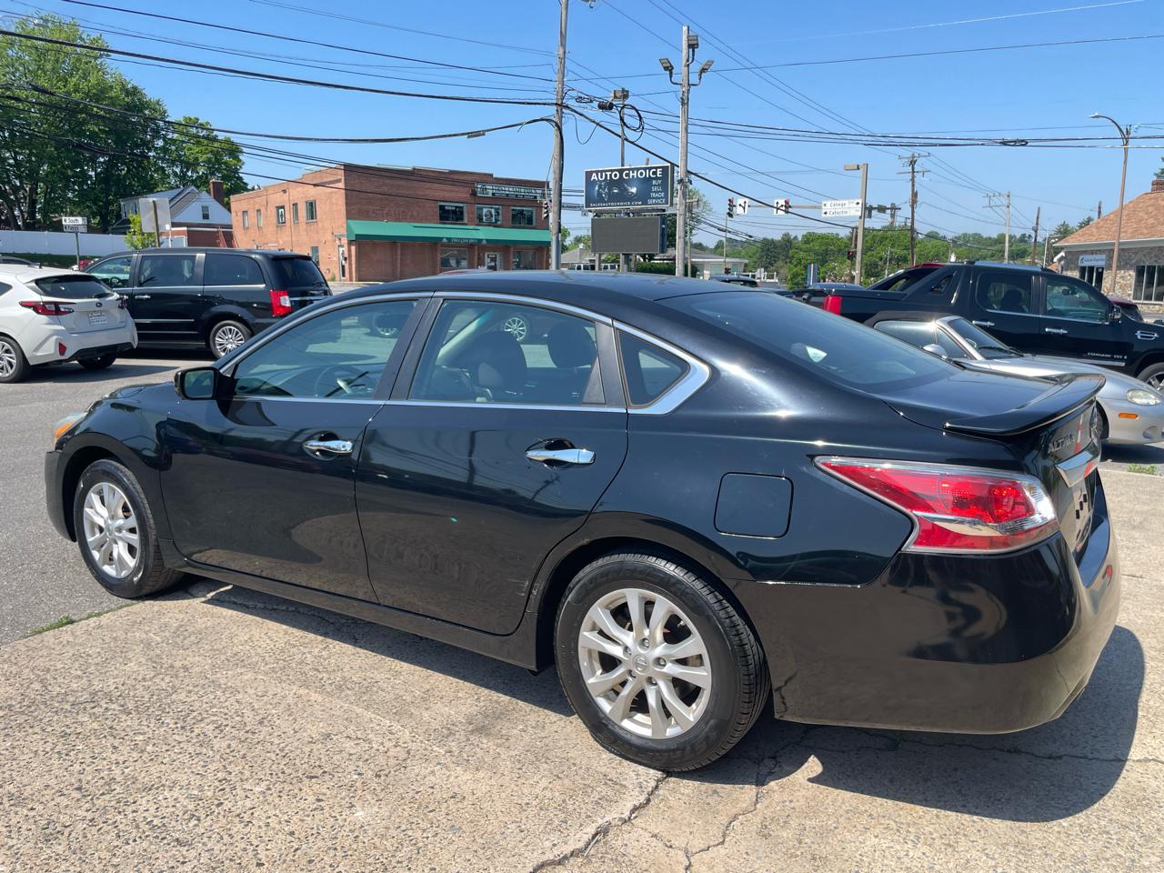 Nissan Altima 2.5 S Sedan 2014