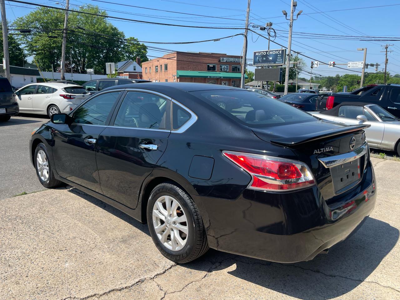 Nissan Altima 2.5 S Sedan 2014