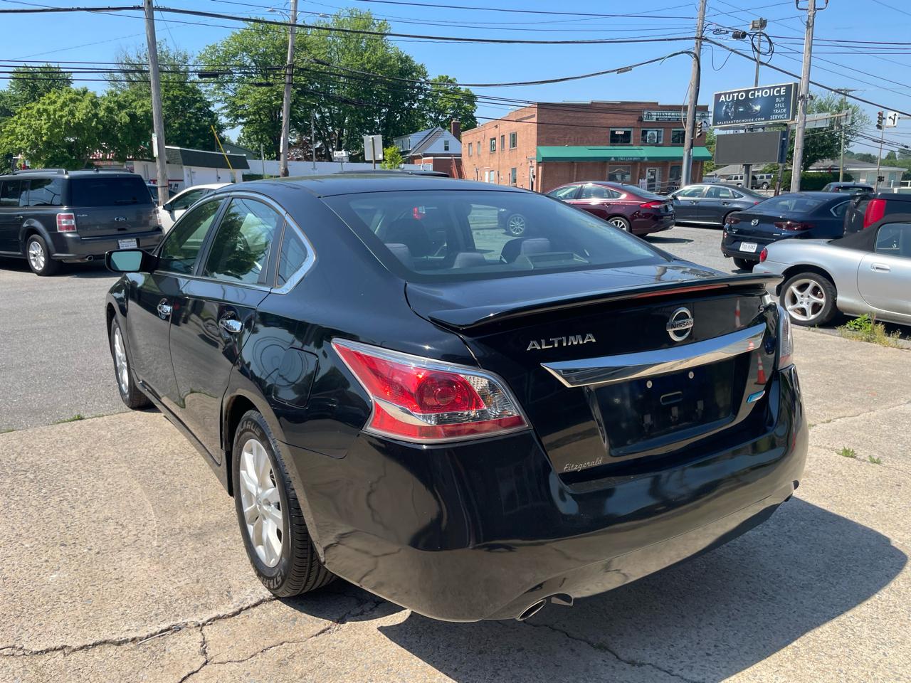 Nissan Altima 2.5 S Sedan 2014